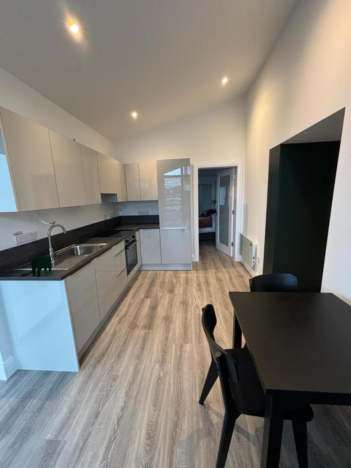 Clifden Lodge 1 Bedroom Apt Киларни Екстериор снимка